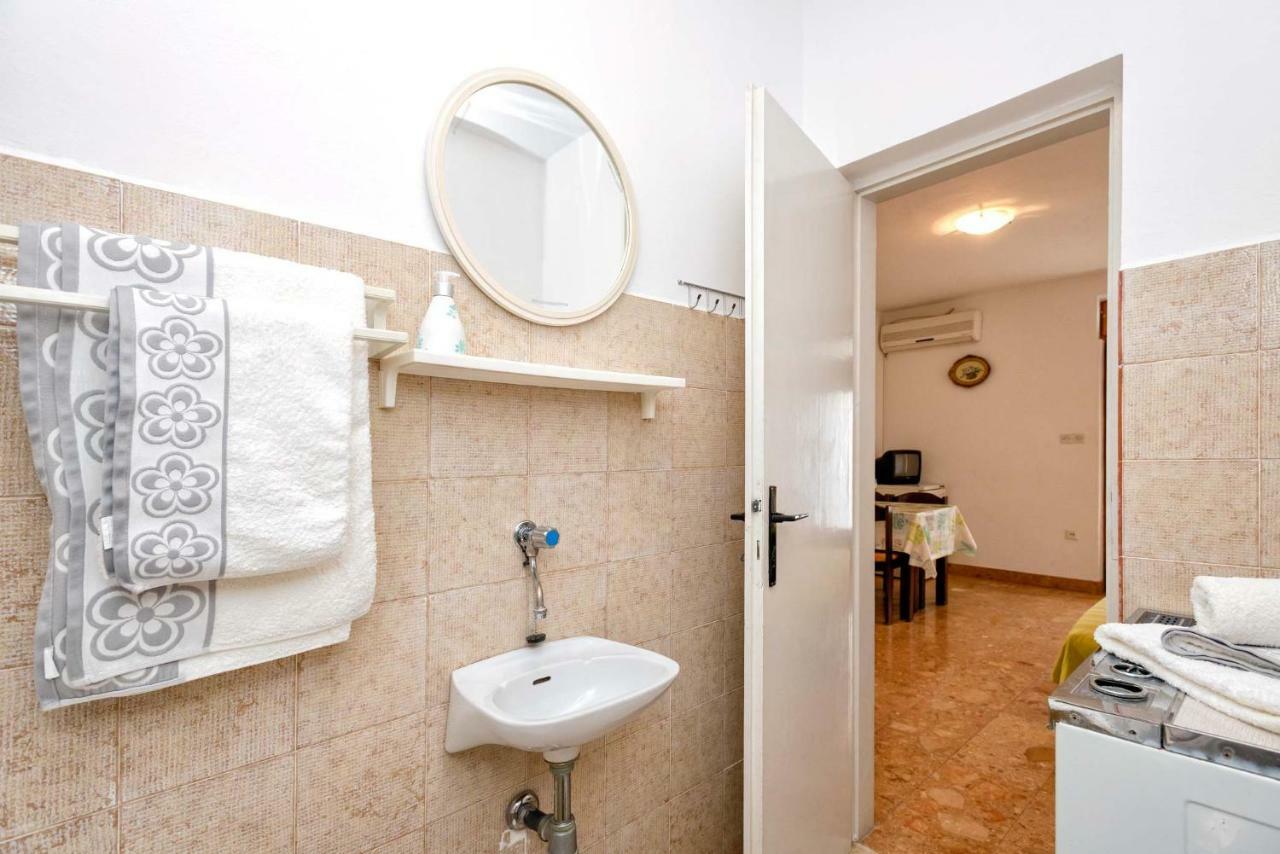 Apartments Franko Єлса Екстер'єр фото